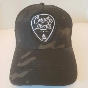 Coors  Original Country Liberty Green Camo Mens Mesh,Snapback Trucker Hat.